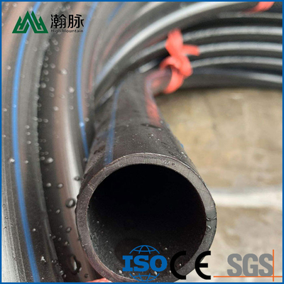 다양한 크기와 색상 의 HDPE 배수 파이프