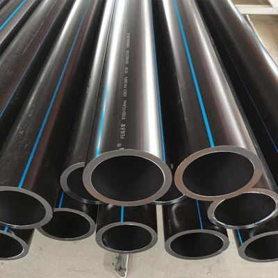 다양한 크기와 색상 의 HDPE 배수 파이프